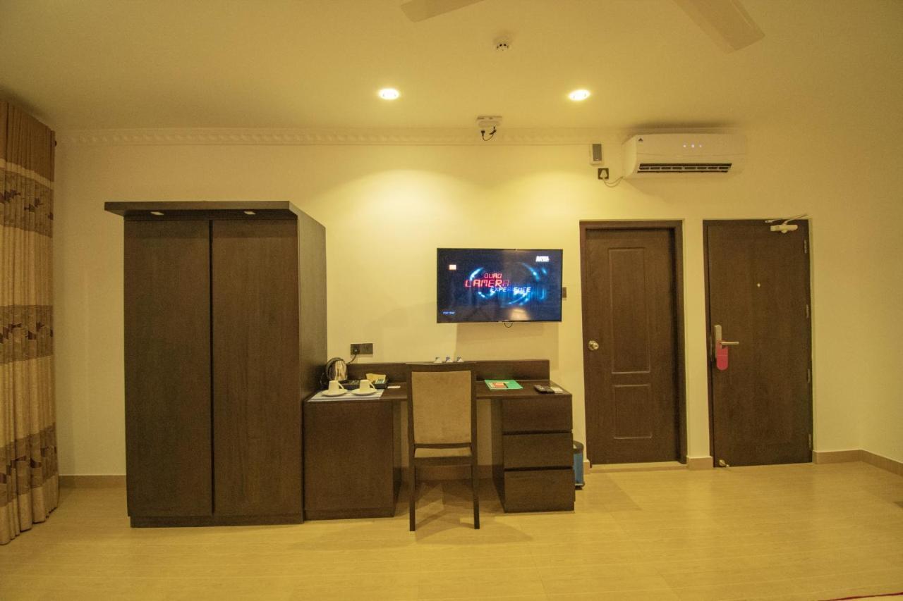 Manara Beach Beruwala Bagian luar foto